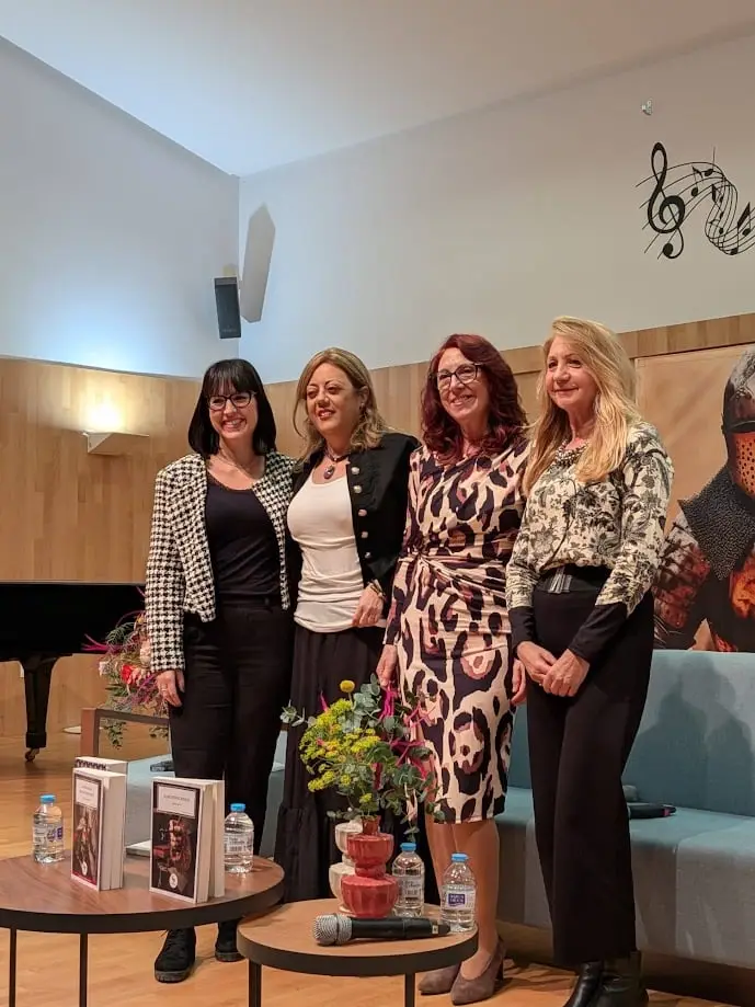 Begoña Valero participa en las I Jornadas de Novela Histórica Ciudad de Carlet (foto 1)