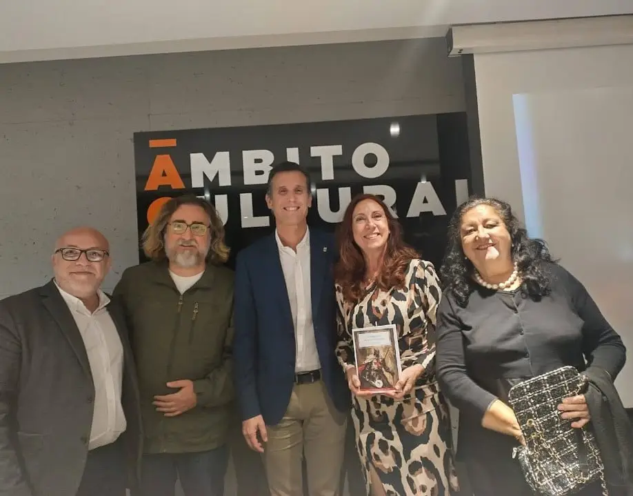 La venganza de los templarios de Begoña Valero se presenta en Valencia con gran éxito de público (foto 1)