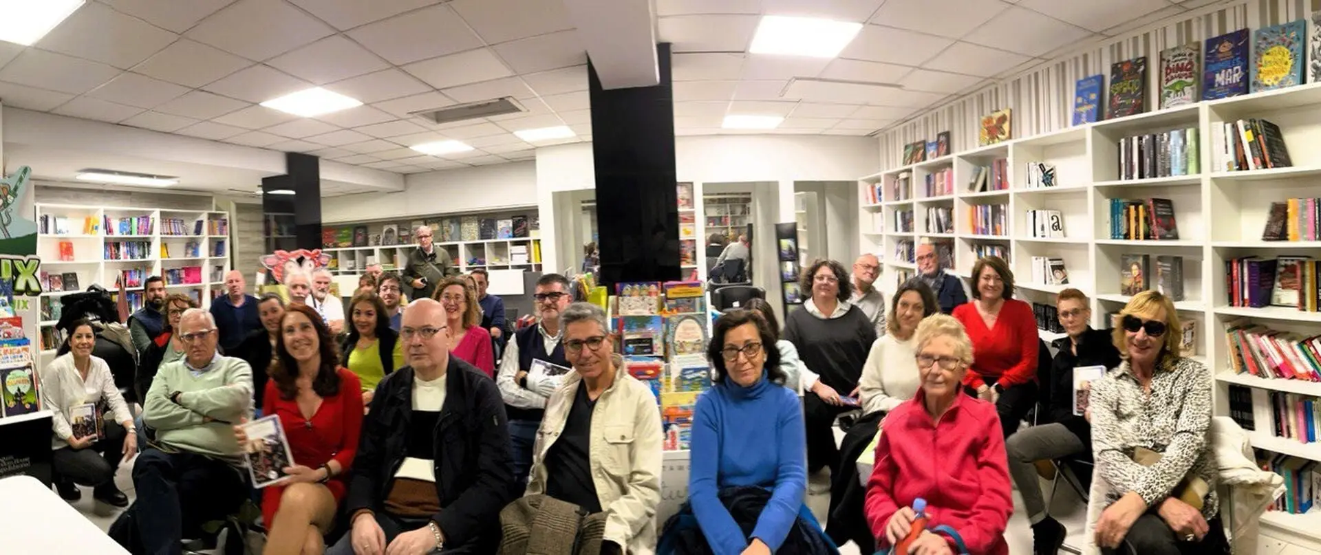 Presentación en el Club de Lectura de Novela Histórica de Valencia en Librería Galeradas de la novela de Begoña Valero Un testigo llamado Cervantes (foto 1)