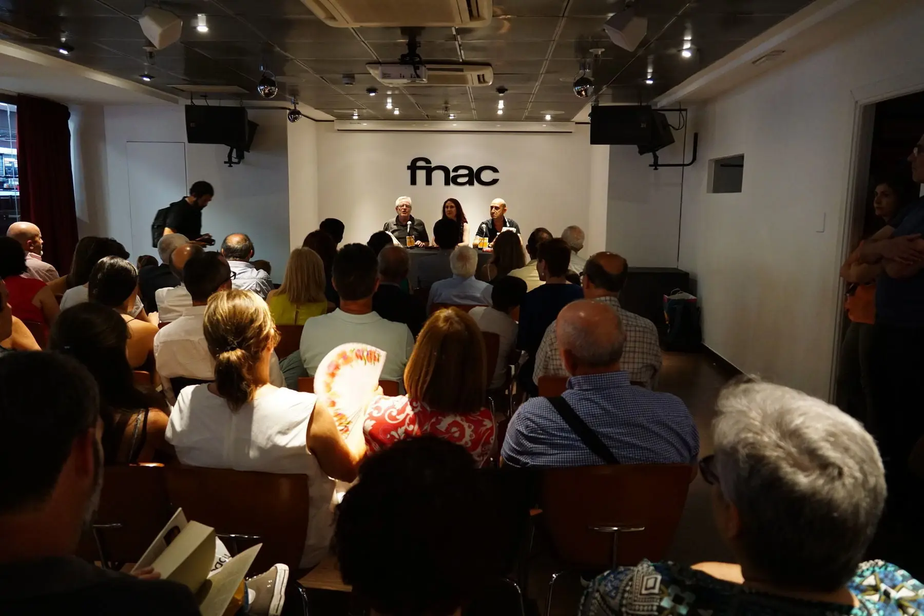 Presentación en Fnac, Valencia (foto 2)