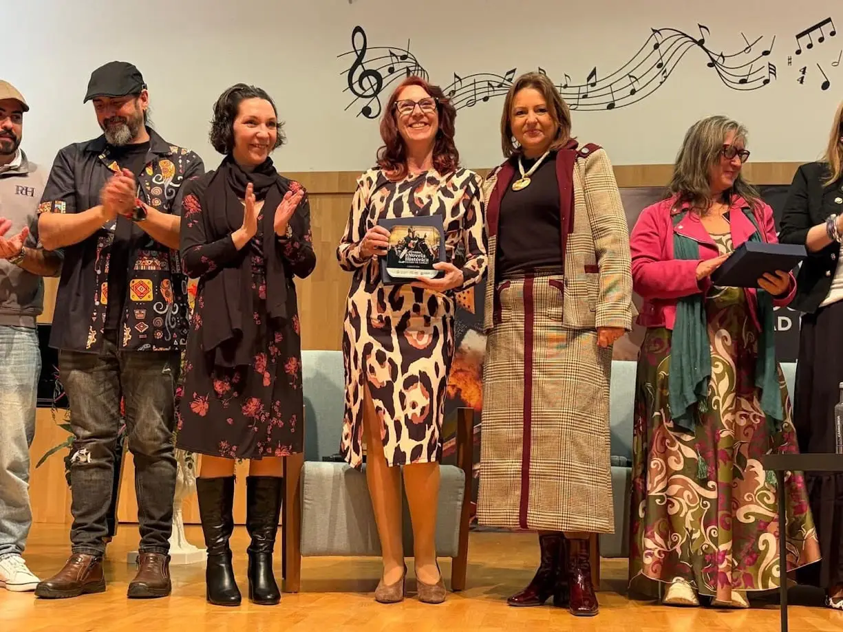 Begoña Valero participa en las I Jornadas de Novela Histórica Ciudad de Carlet (foto 2)
