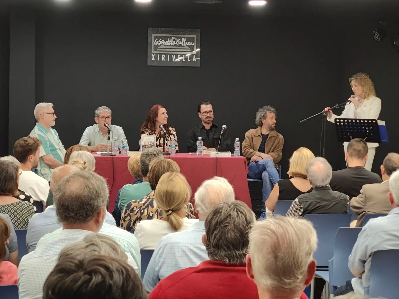 Presentación de Un testigo llamado Cervantes en la Casa de la Cultura de Xirivella (foto 3)