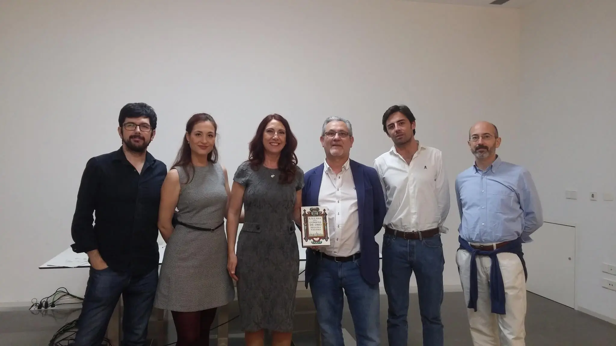 Encuentro con la autora en Ontinyent (foto 3)