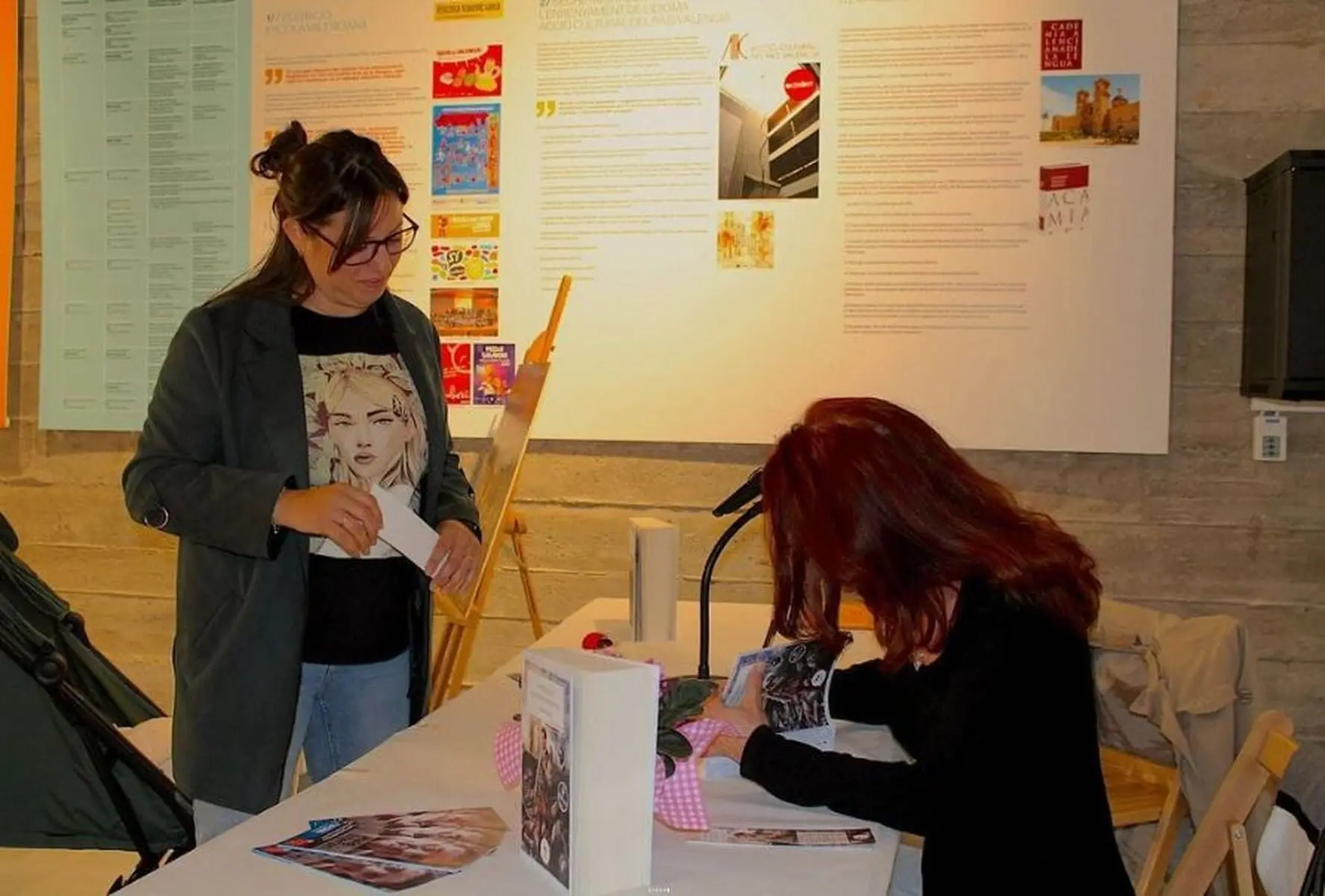 Presentación de Un testigo llamado Cervantes en el Ateneu Literari de Picanya (foto 4)