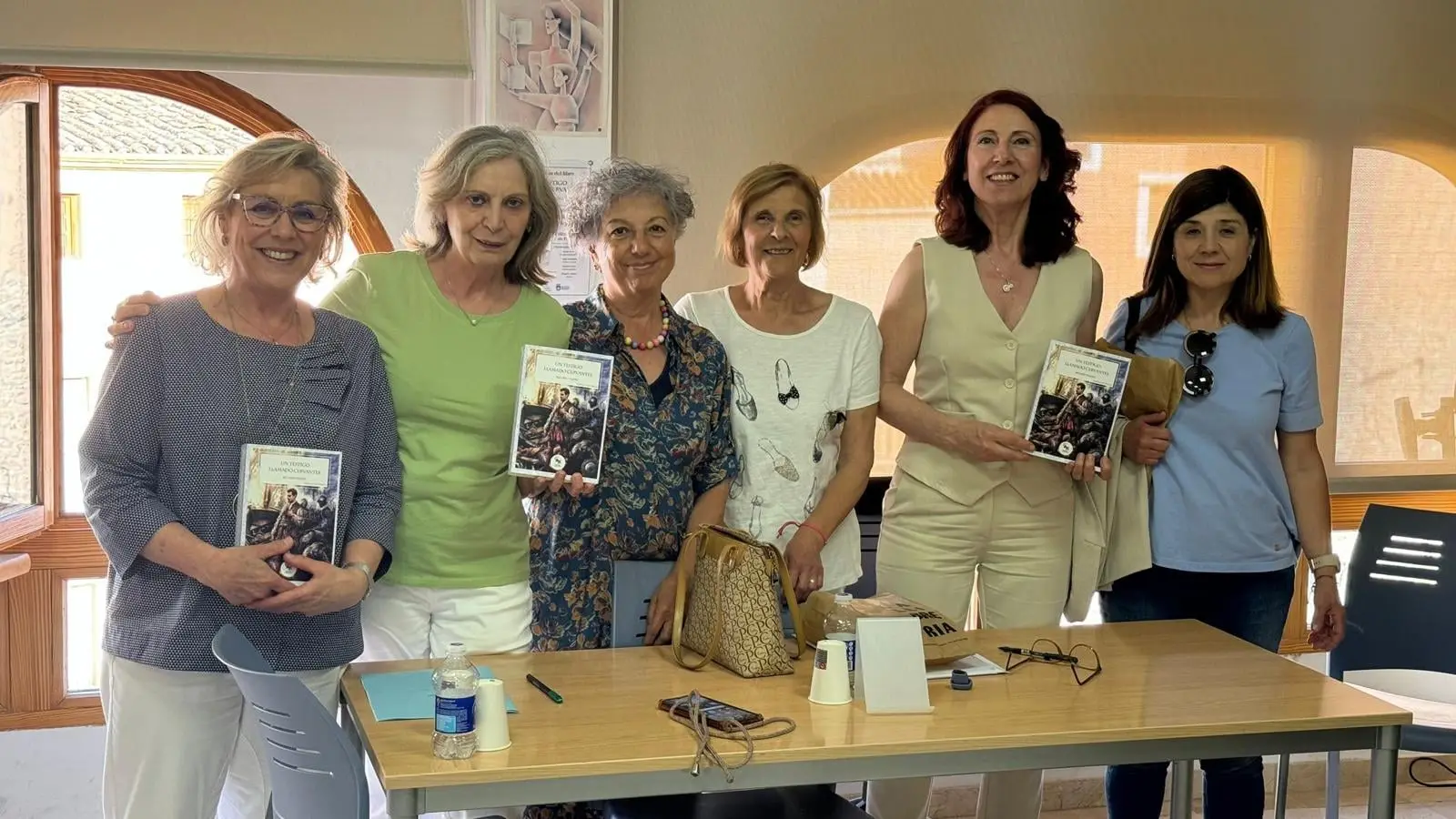 Presentación de la autora Begoña Valero de su novela Un testigo llamado Cervantes en la Biblioteca de Bocairent (foto 4)