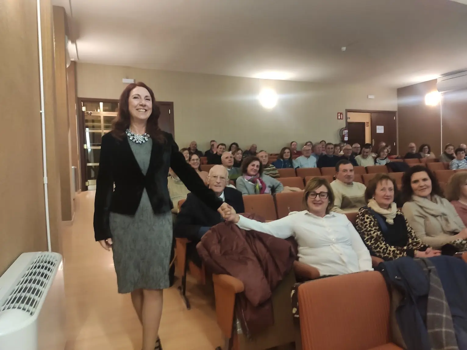 Begoña Valero celebra el Día Internacional de la Mujer en Banyeres de Mariola (Alicante) con la presentación de su premiada novela UN TESTIGO LLAMADO CERVANTES (foto 4)