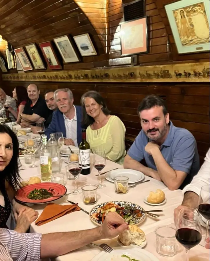 La prensa se hace eco de la Junta General de "Escritores con la historia" en plena Feria del Libro de Madrid (foto 5)