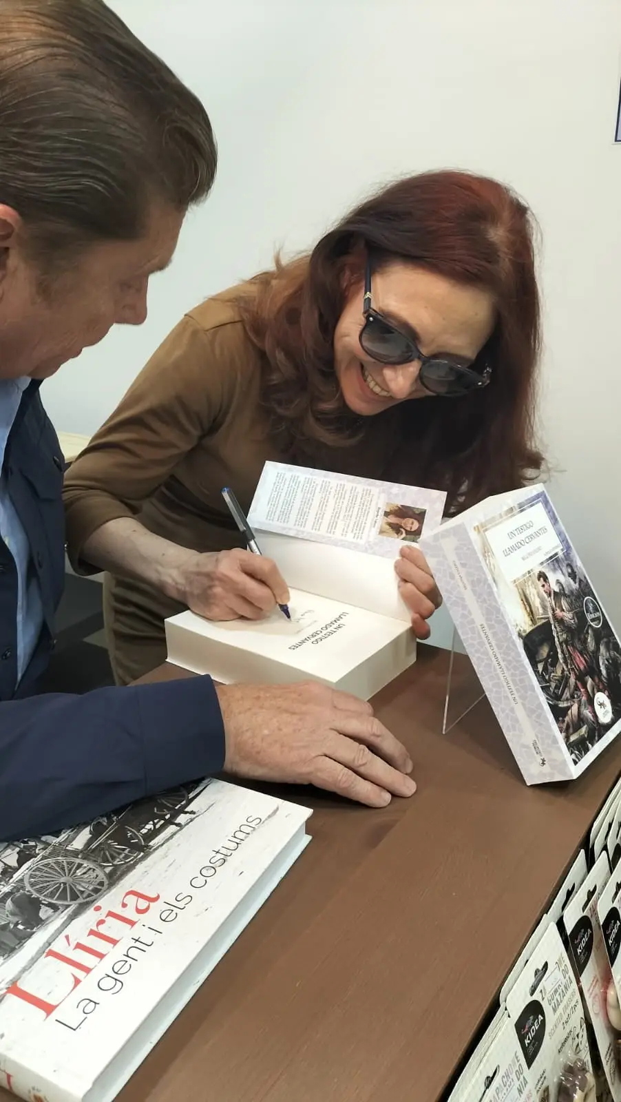 Presentación de Un testigo llamado Cervantes en la Librería City Books de Liria (foto 5)