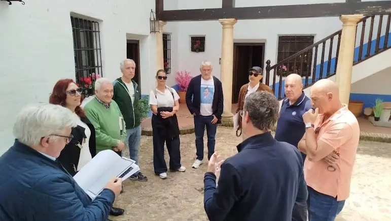 Miguel Esteban (Toledo) celebra un exitoso encuentro literario con la escritora Begoña Valero dentro de las Jornadas Culturales 2026 "Lee M.E." (foto 6)