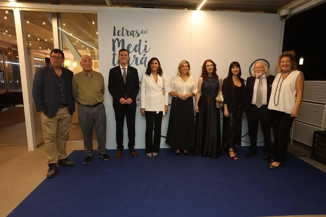 Begoña Valero recibe el galardón "Letras del Mediterráneo" en la categoría de novela histórica (foto 7)