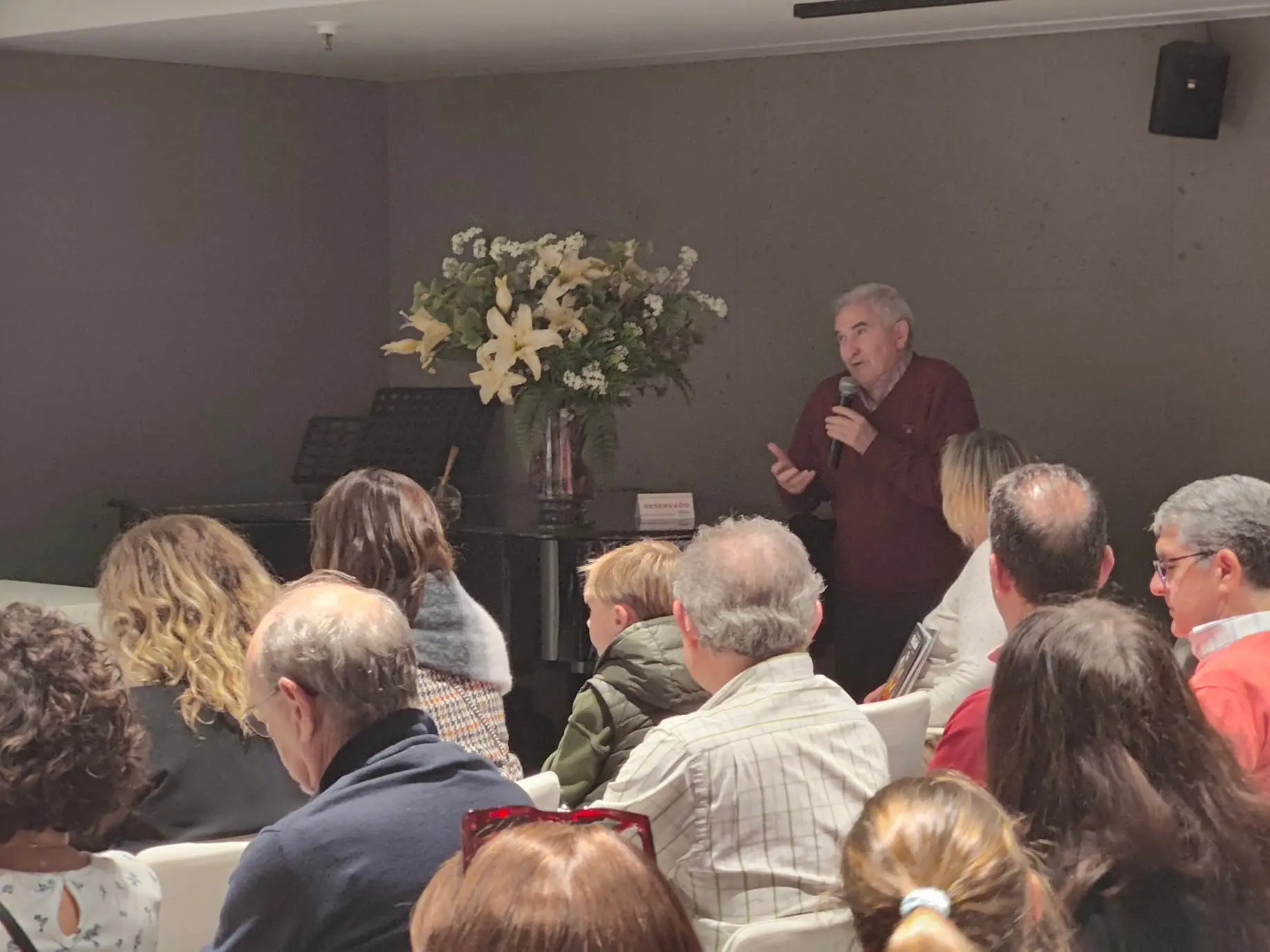 Emocionante presentación de UN CUENTO MÁGICO SOBRE LAS FALLAS en Ámbito Cultural de El Corte Inglés (foto 7)