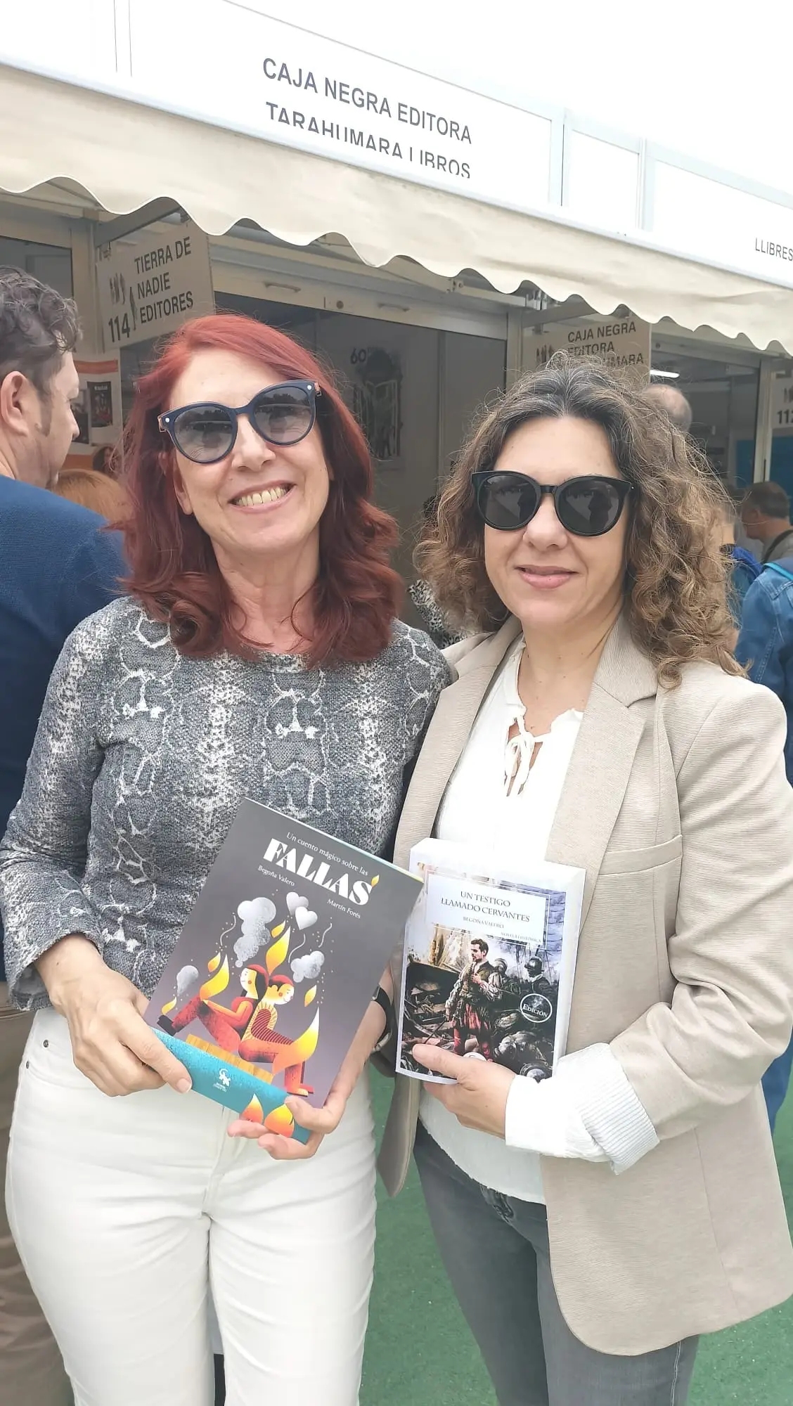 La Feria del Libro de Valencia llega a su fin con un éxito de ventas de Un testigo llamado Cervantes (foto 9)