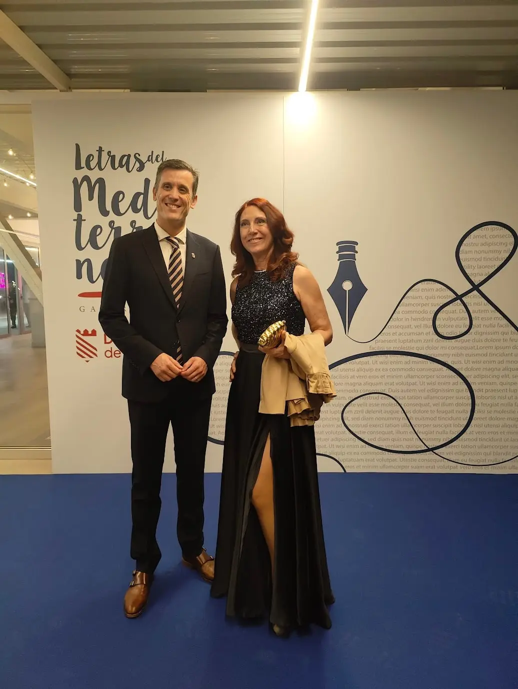 Begoña Valero recibe el galardón "Letras del Mediterráneo" en la categoría de novela histórica (foto 8)