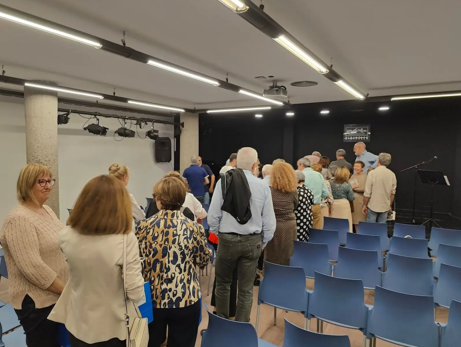 Presentación de Un testigo llamado Cervantes en la Casa de la Cultura de Xirivella (foto 8)