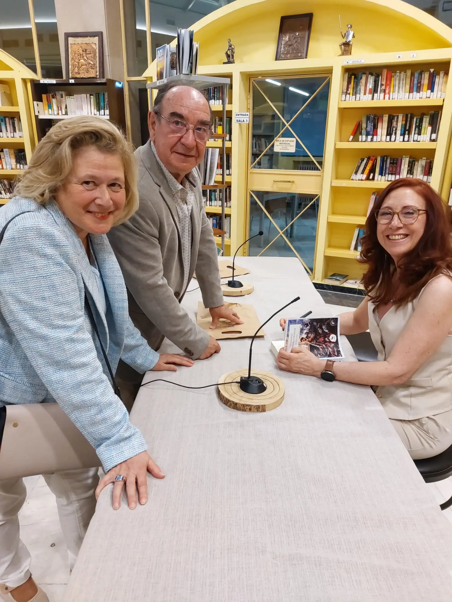 Presentación de Un testigo llamado Cervantes en la Biblioteca de Linares (Jaén) (foto 9)