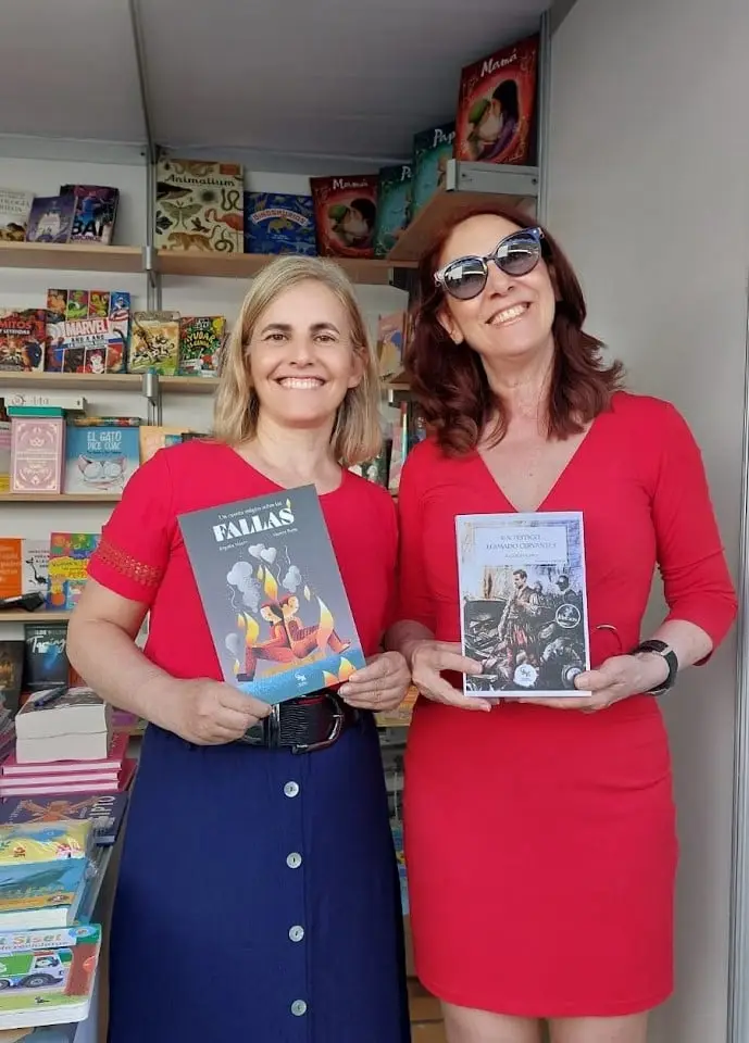 La Feria del Libro de Valencia llega a su fin con un éxito de ventas de Un testigo llamado Cervantes (foto 10)