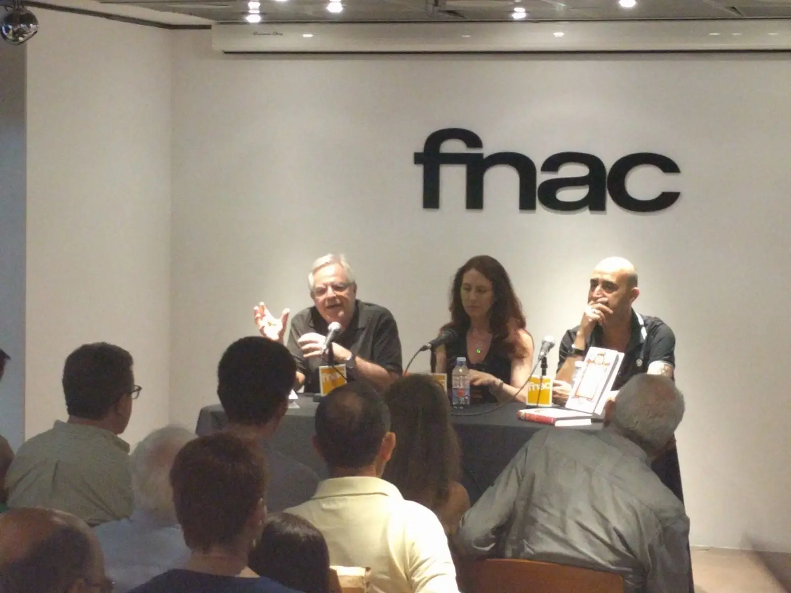 Presentación en Fnac, Valencia (foto 10)