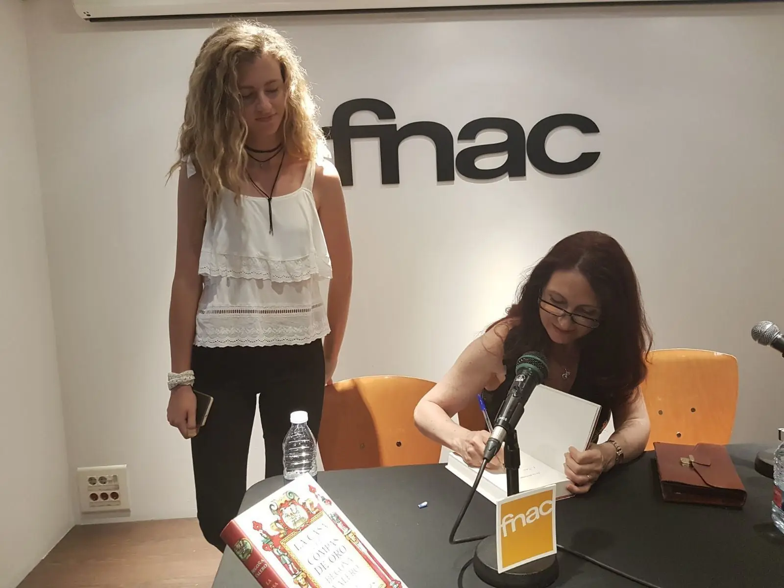 Presentación en Fnac, Valencia (foto 12)