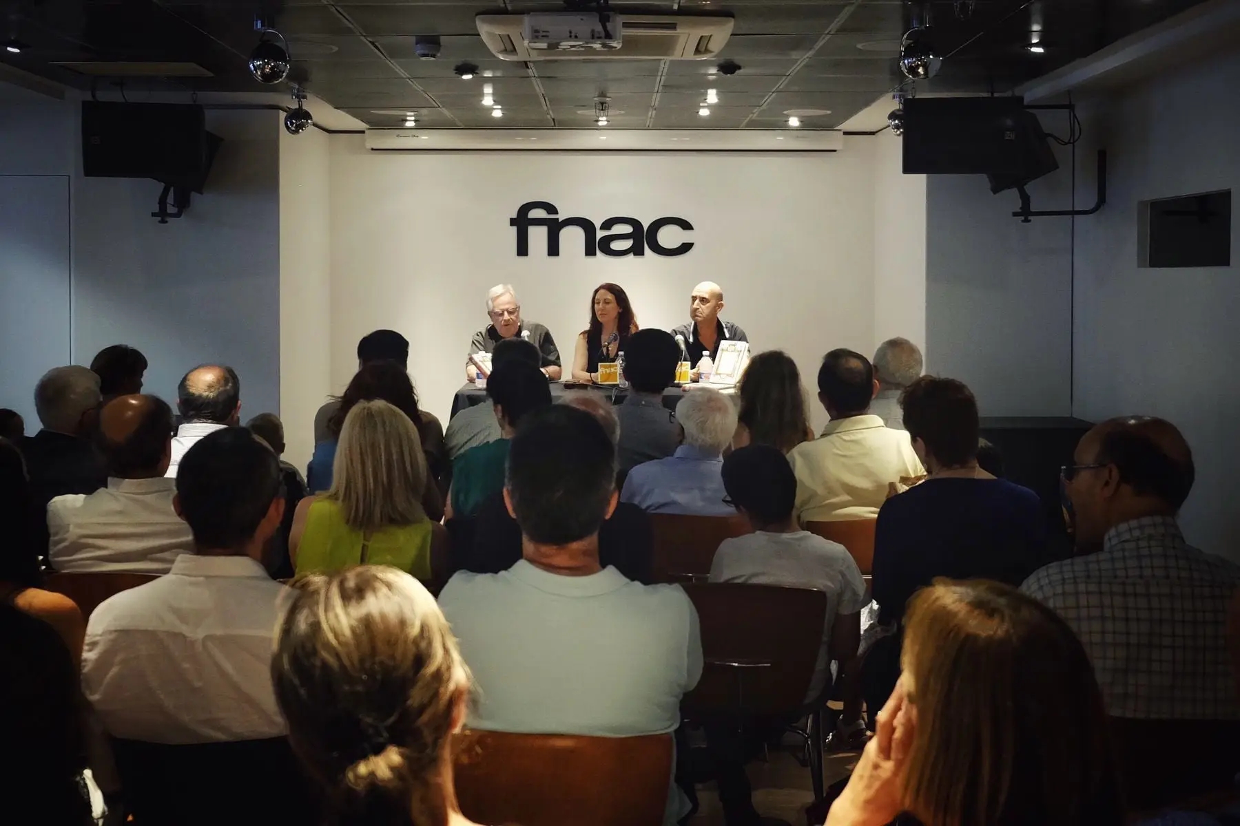 Presentación en Fnac, Valencia (foto 15)