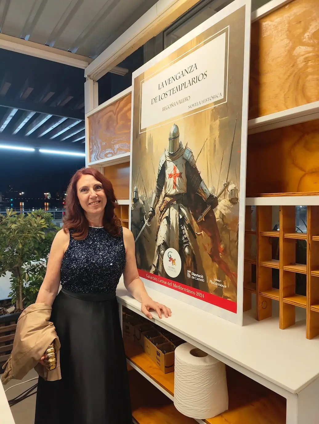 Begoña Valero recibe el galardón "Letras del Mediterráneo" en la categoría de novela histórica (foto 15)