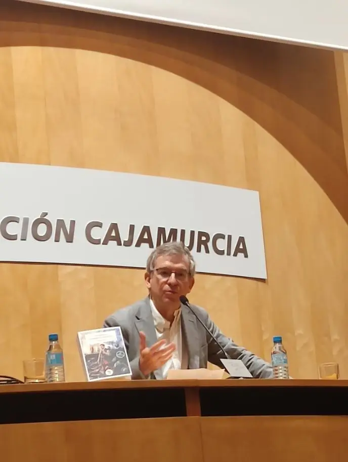 La XXV Semana de Novela Histórica de Cartagena entrega el Premio ODILO 2024 a Begoña Valero como mejor autora por su novela "Un testigo llamado Cervantes" (foto 16)